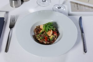 Quinoa salad with shrimps / Салата от киноа със скариди