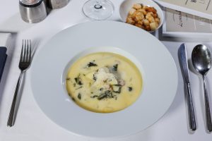Tuscan soup with salsiccia and kale / Тосканска супа със салсиче и кейл