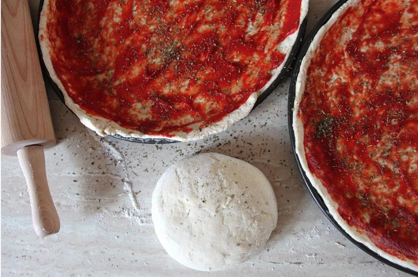 Как да приготвите италианско тесто за пица